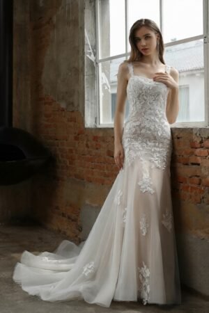 Square Neckline Lace Straps Mermaid Wedding Dress