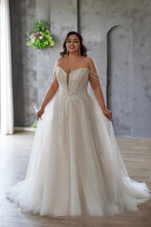Plus-size Dream: Off-shoulder Tulle Gown with Bead Embroidery